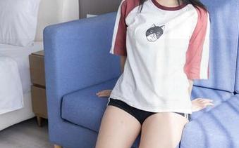 袜啵啵 – 小甜豆的体操服写真合集：你看得见的实力与隐秘的诱惑