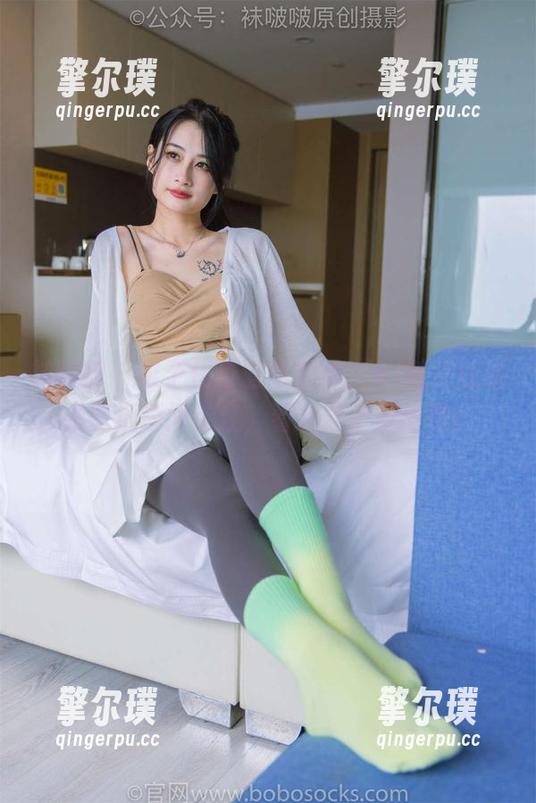 袜啵啵-稚予 袜啵啵 - 稚予化身篮球女神,AJ鞋子让这张壁纸瞬间走红,看看鞋子多抢戏!