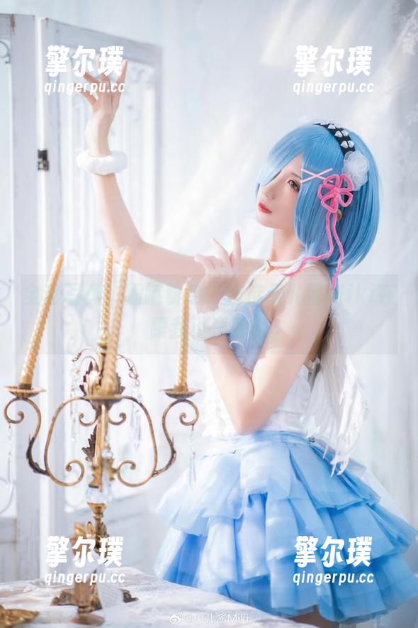 贝儿酱Miki 全套写真,细腻粉色,仿佛贝儿酱Miki在跟我小声耳语