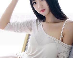 轰趴猫 – 每次看到曲曲的蕾丝作品集，我都在想，为什么她可以把蕾丝穿得这么美？