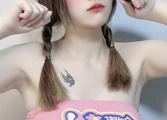 鹿八岁baby又在更新！她的身体链新作品，有点不一样哦！